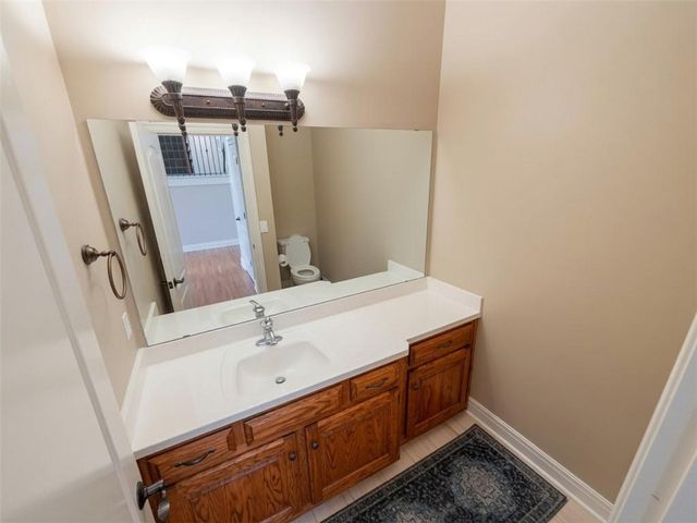 10319 N Saline Avenue, Kansas City, MO 64154