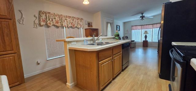 37437 GILL AVENUE, Zephyrhills, FL 33541