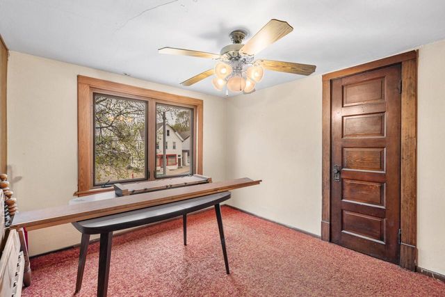 2718 Howell AVENUE, Milwaukee, WI 53207