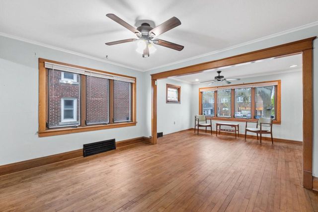 2718 Howell AVENUE, Milwaukee, WI 53207