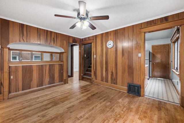 2718 Howell AVENUE, Milwaukee, WI 53207