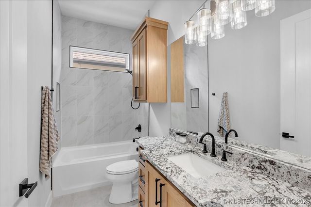 1230 N 71st Place, Broken Arrow, OK 74014