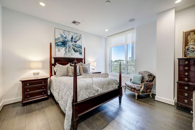 3331 Damico Street 401, Houston, TX 77019