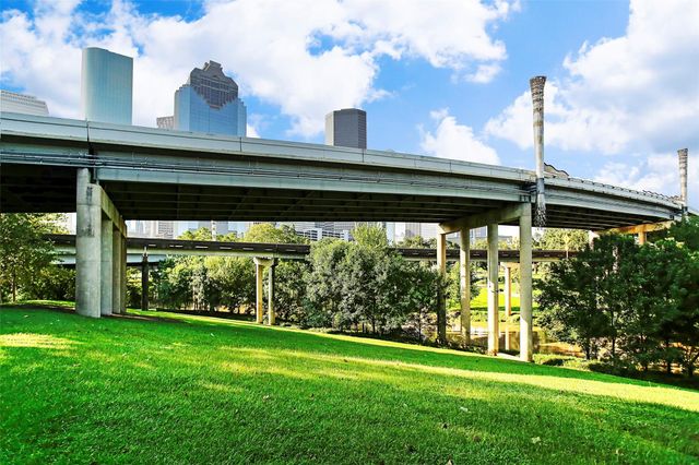 3331 Damico Street 401, Houston, TX 77019