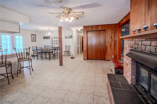 5325 Doe Avenue, Las Vegas, NV 89146