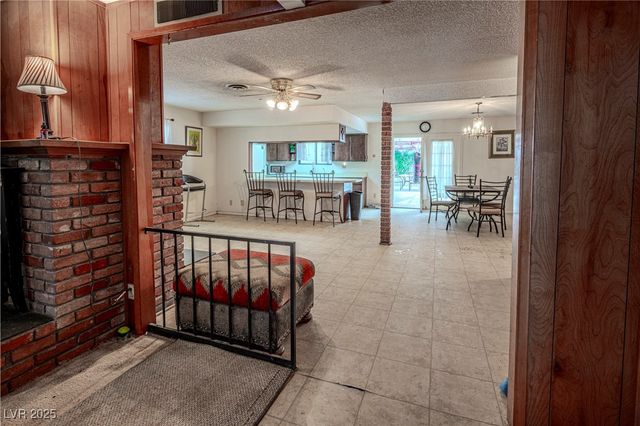 5325 Doe Avenue, Las Vegas, NV 89146