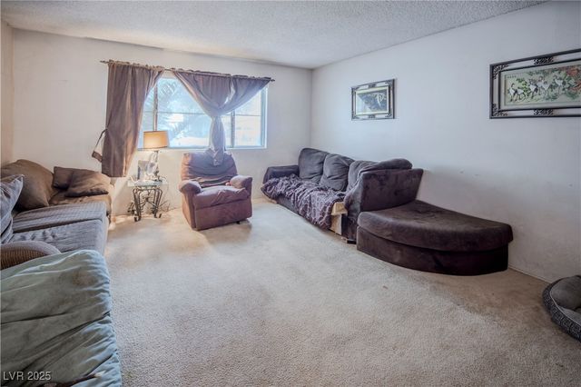 5325 Doe Avenue, Las Vegas, NV 89146