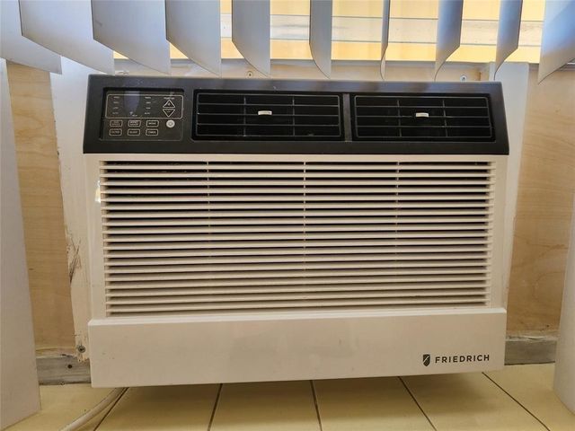 2707-2709 NE 32nd Street, Fort Lauderdale, FL 33306