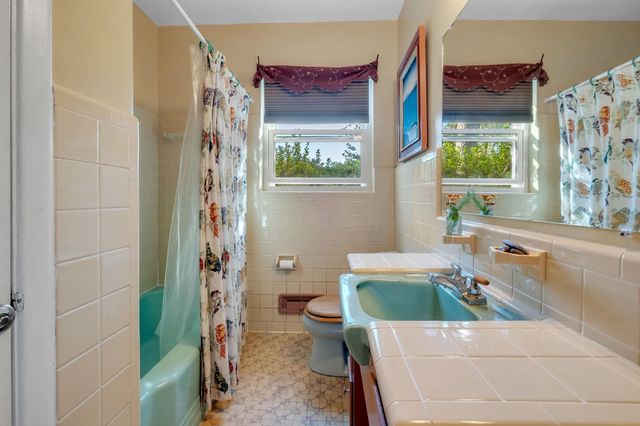 1003 Maple Drive, Tallahassee, FL 32301