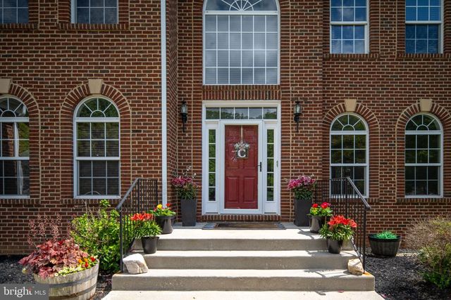 8 SAINT RICHARDS CT, Stafford, VA 22556