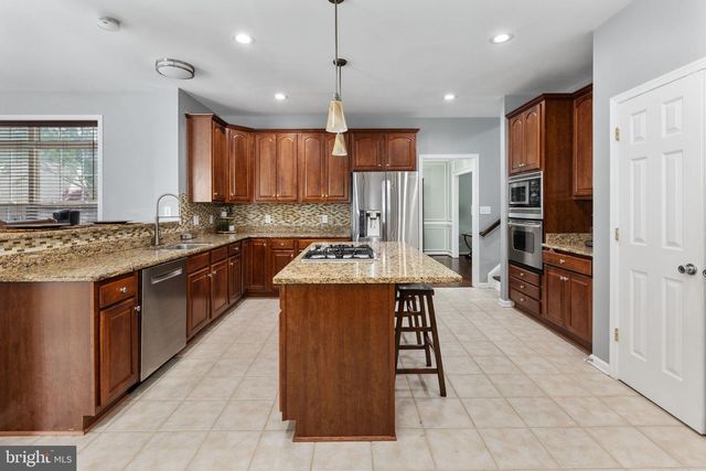 8 SAINT RICHARDS CT, Stafford, VA 22556