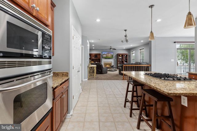 8 SAINT RICHARDS CT, Stafford, VA 22556