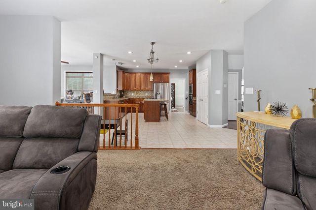 8 SAINT RICHARDS CT, Stafford, VA 22556