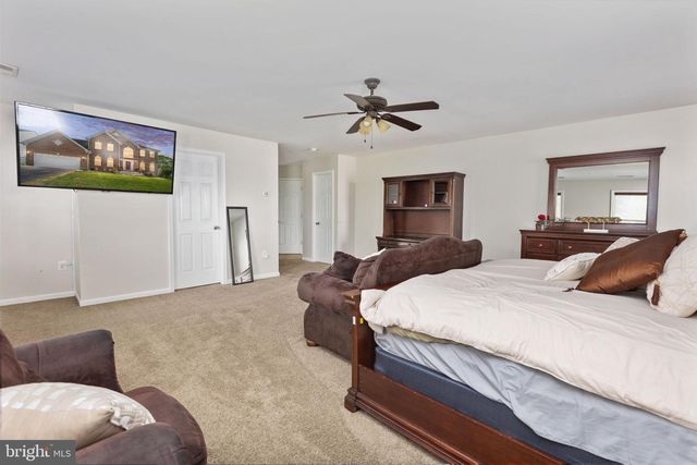 8 SAINT RICHARDS CT, Stafford, VA 22556