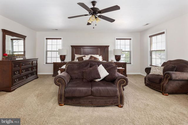 8 SAINT RICHARDS CT, Stafford, VA 22556