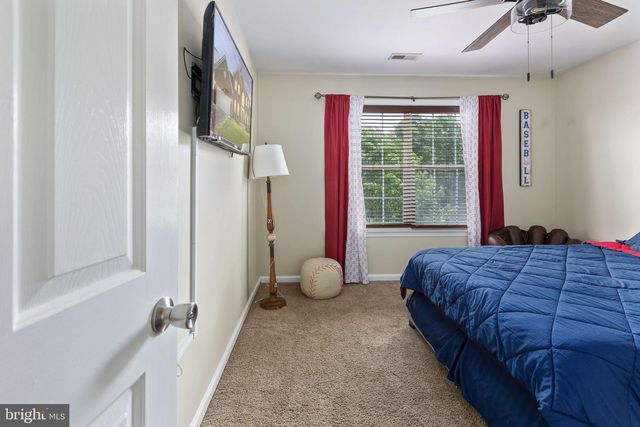 8 SAINT RICHARDS CT, Stafford, VA 22556
