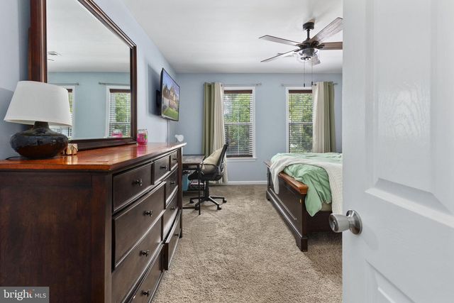 8 SAINT RICHARDS CT, Stafford, VA 22556