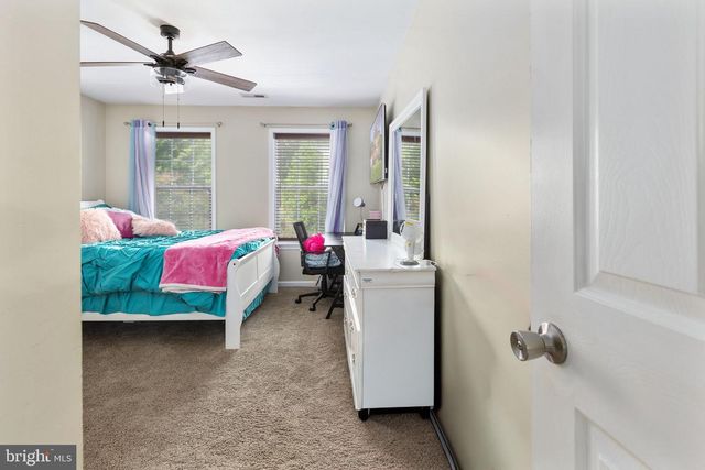 8 SAINT RICHARDS CT, Stafford, VA 22556