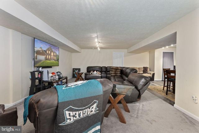8 SAINT RICHARDS CT, Stafford, VA 22556