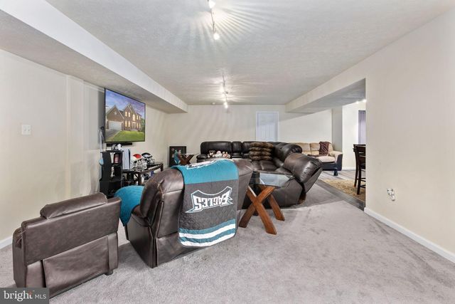 8 SAINT RICHARDS CT, Stafford, VA 22556