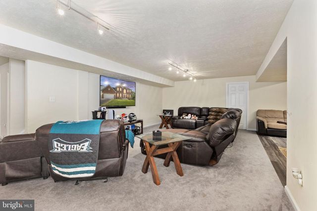 8 SAINT RICHARDS CT, Stafford, VA 22556