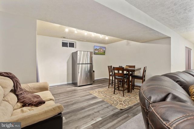 8 SAINT RICHARDS CT, Stafford, VA 22556