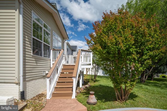 8 SAINT RICHARDS CT, Stafford, VA 22556