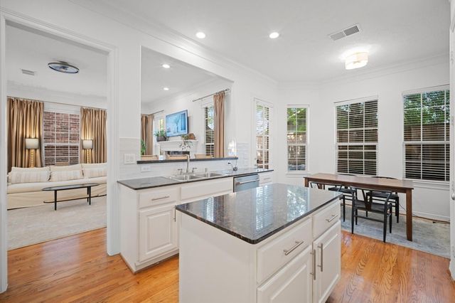1507 Shady Villa Fern, Houston, TX 77055