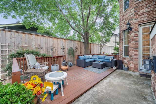 1507 Shady Villa Fern, Houston, TX 77055