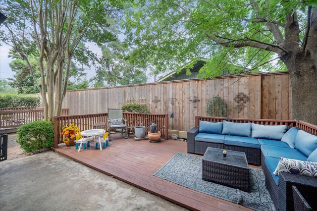 1507 Shady Villa Fern, Houston, TX 77055