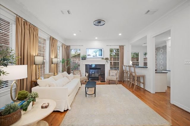 1507 Shady Villa Fern, Houston, TX 77055