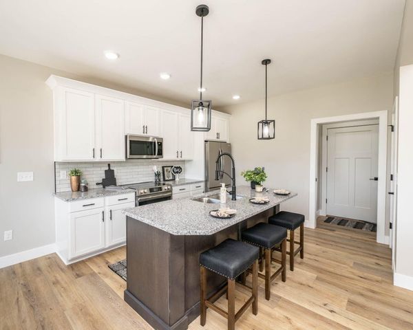 2917 Seminole Way, Piqua, OH 45356