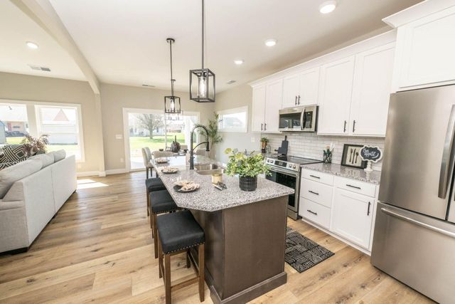 2917 Seminole Way, Piqua, OH 45356