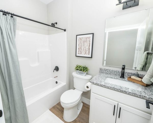2917 Seminole Way, Piqua, OH 45356