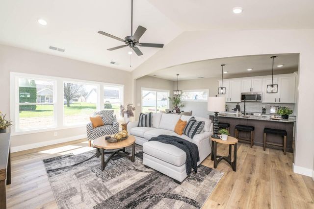 2917 Seminole Way, Piqua, OH 45356