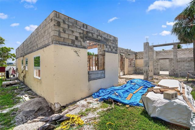 246 BAYSIDE DRIVE, Clearwater Beach, FL 33767