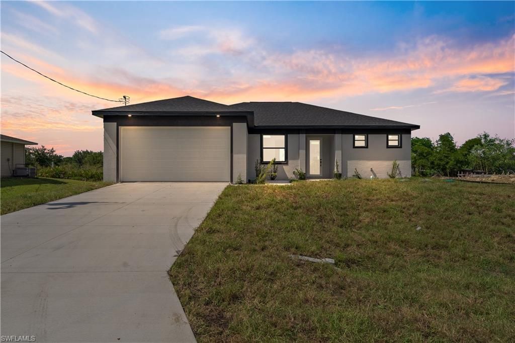 2812 72nd ST W, Lehigh Acres, FL 33971