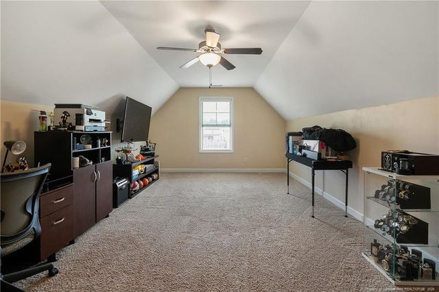 945 Pecan Grove Loop, Hope Mills, NC 28348