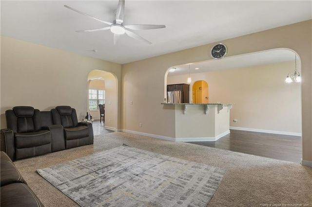 945 Pecan Grove Loop, Hope Mills, NC 28348