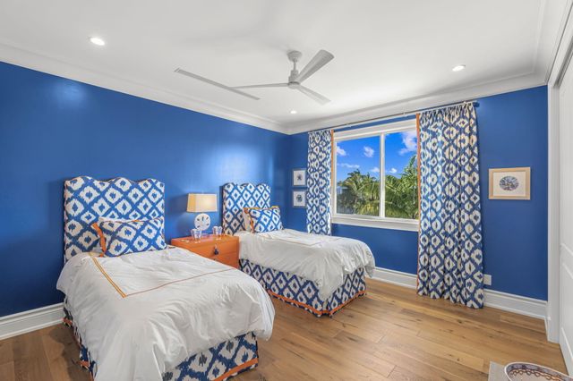 2870 NE 24th Place, Fort Lauderdale, FL 33305