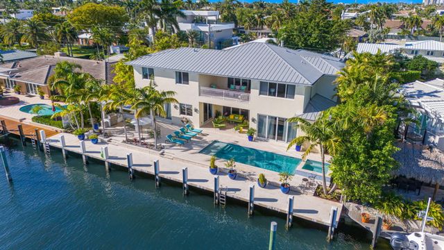 2870 NE 24th Place, Fort Lauderdale, FL 33305