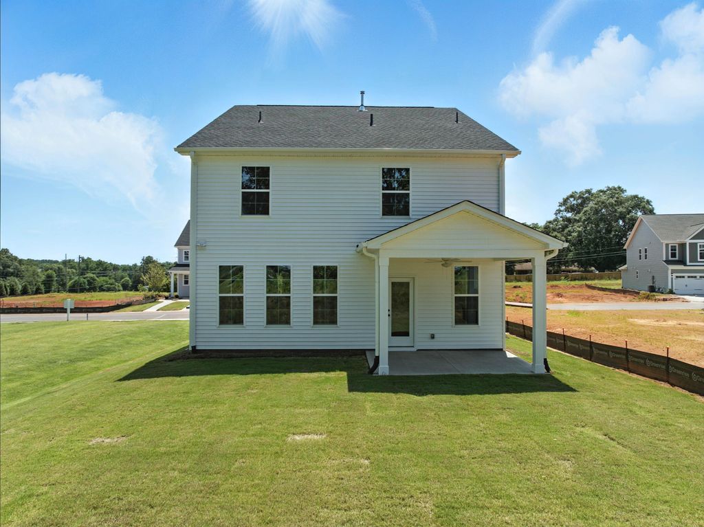 Image 28 of property listing at 73 Crosswick Street, Summerville, SC 29483