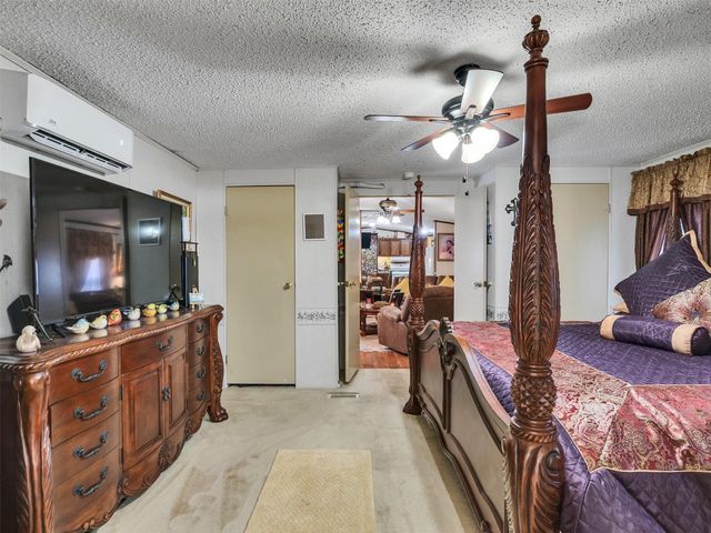 1010 Airline N, Rosharon, TX 77583