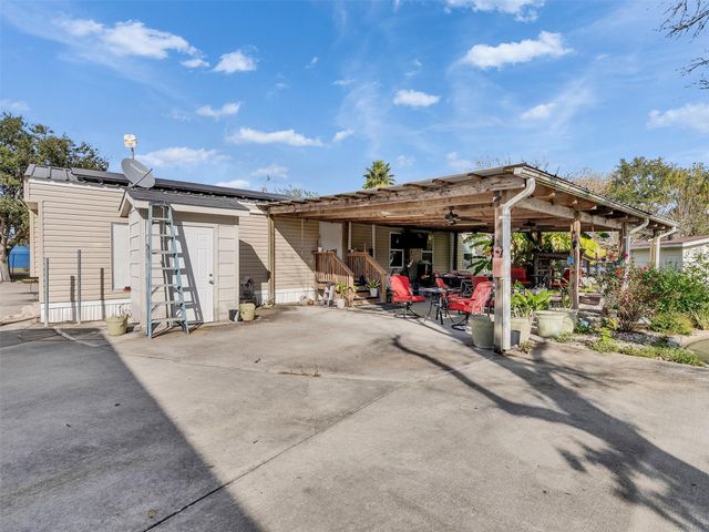 1010 Airline N, Rosharon, TX 77583