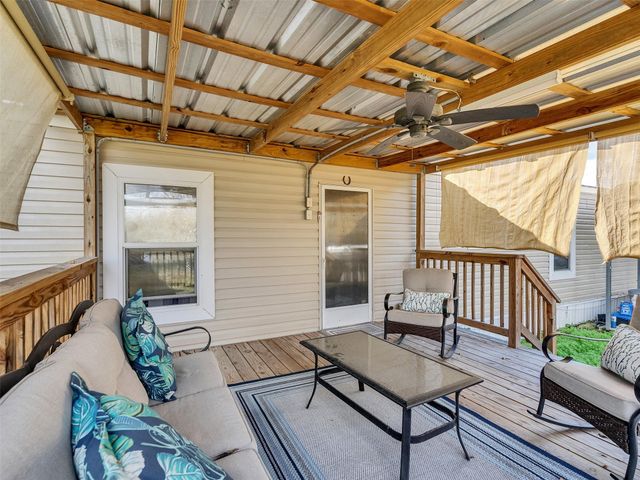 1010 Airline N, Rosharon, TX 77583