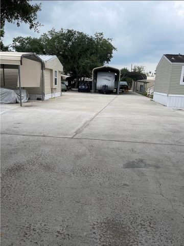 1010 Airline N, Rosharon, TX 77583