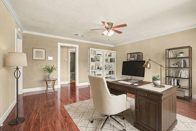 407 W 4th Street, Kaufman, TX 75142