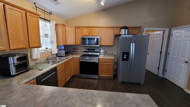 110 Pine Needle Road, Piedmont, SC 29673