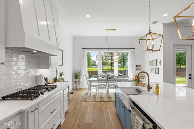 10946 Whispering Path Drive, Shreveport, LA 71106