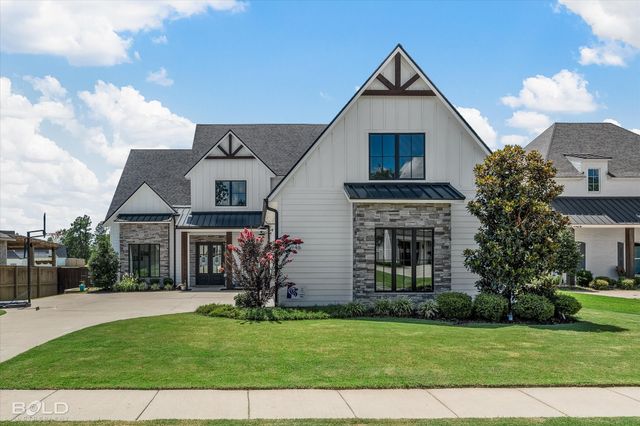 10946 Whispering Path Drive, Shreveport, LA 71106